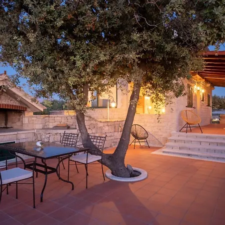 Olive Park House Brac