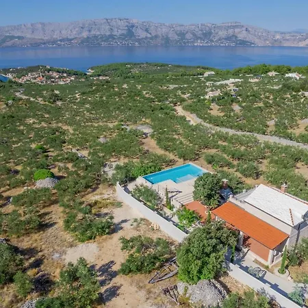 Olive Park House Brac