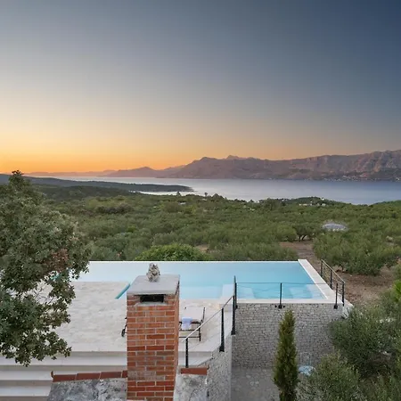 Olive Park House Brac *