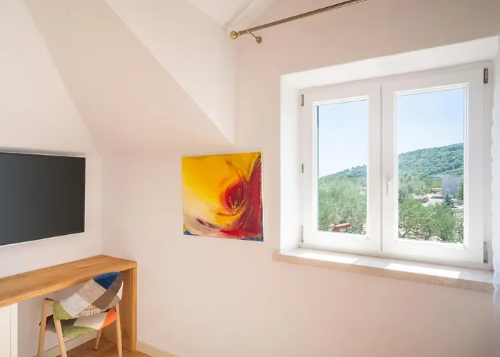 Olive Park House Brac 펜션