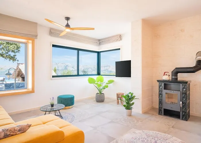 Olive Park House Brac * 포블랴