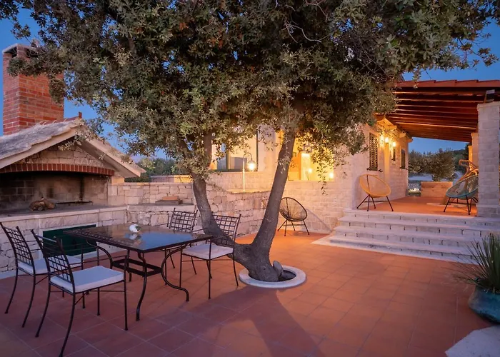 Olive Park House Brac