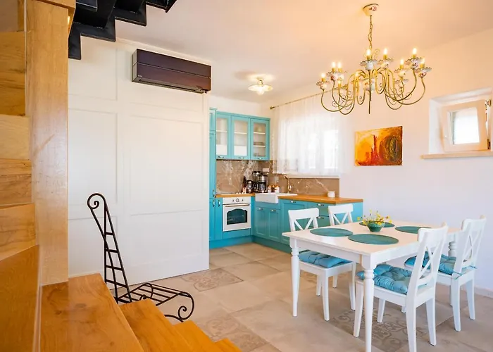 Olive Park House Brac 펜션 포블랴