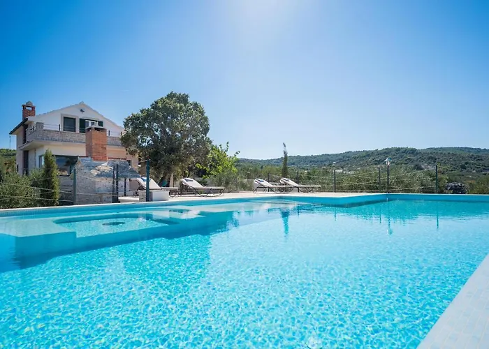 펜션 Olive Park House Brac 포블랴